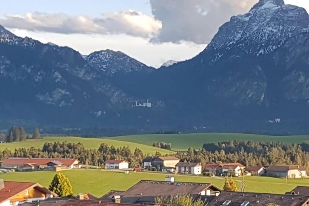 Neuschwanstein-Blick Apartment Fussen Bagian luar foto