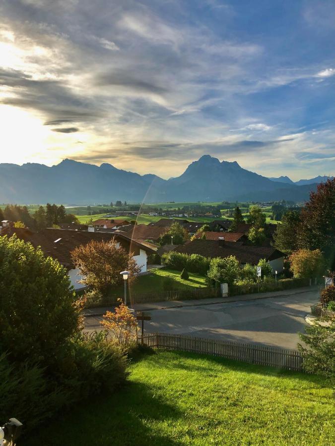 Neuschwanstein-Blick Apartment Fussen Bagian luar foto