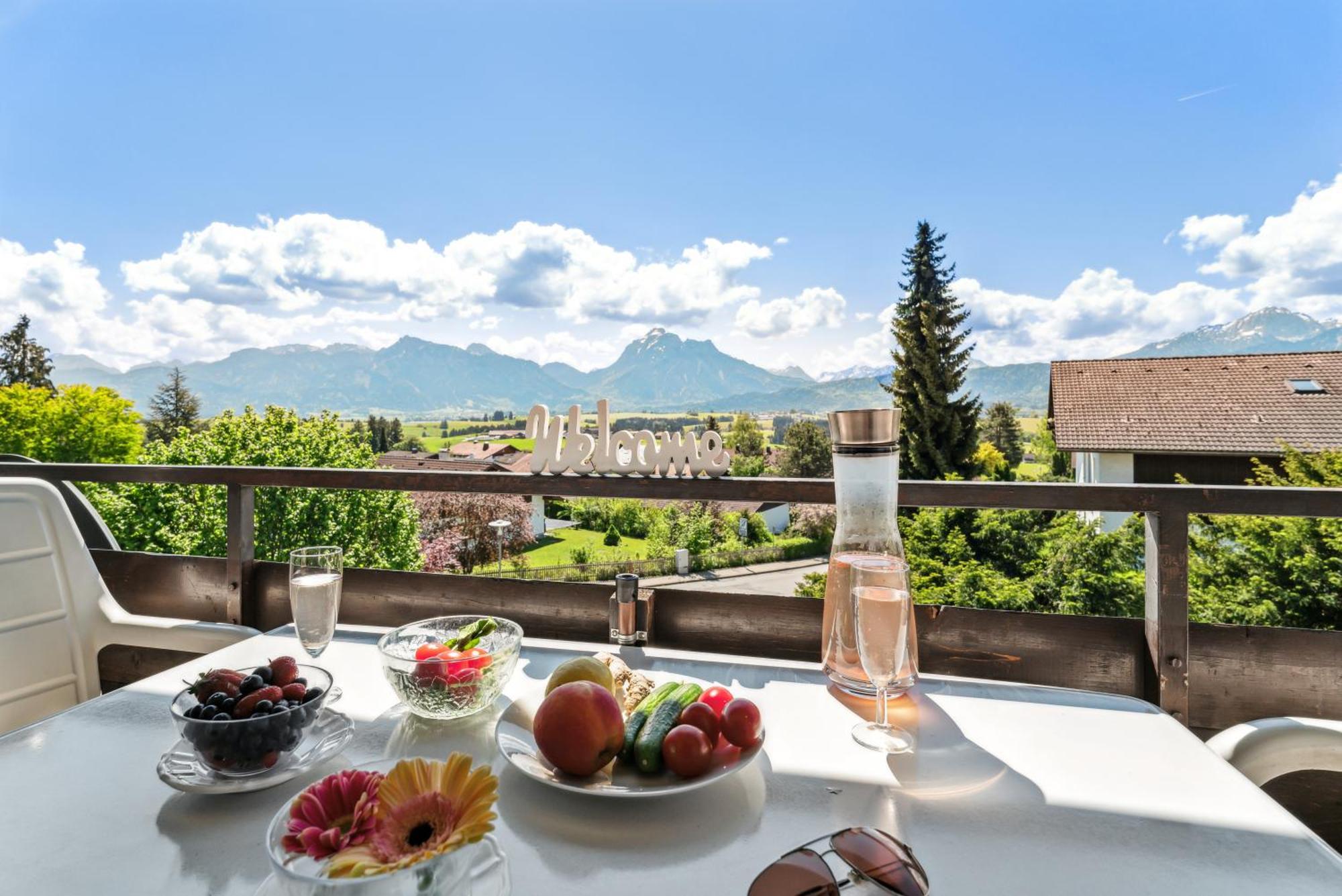 Neuschwanstein-Blick Apartment Fussen Bagian luar foto