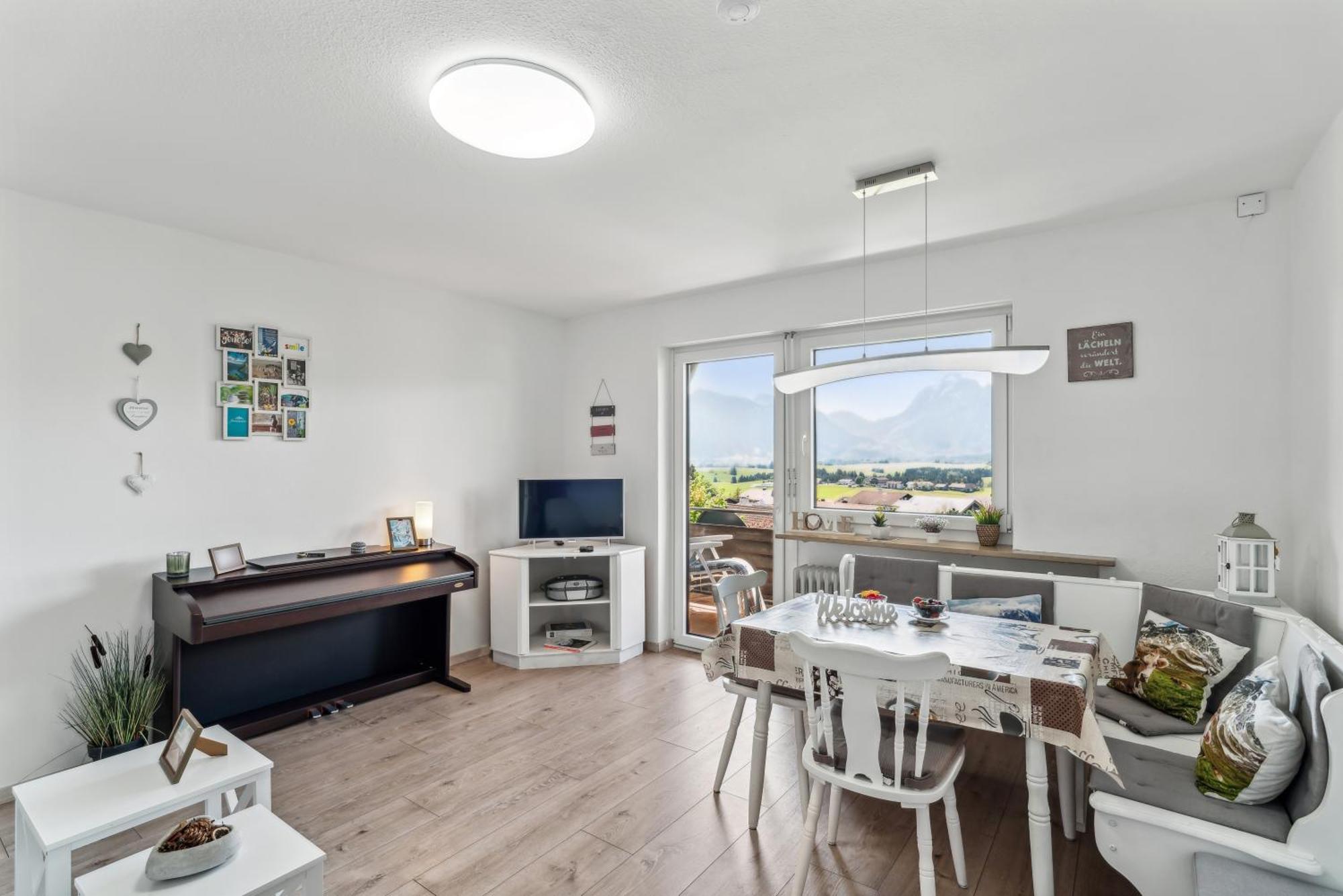 Neuschwanstein-Blick Apartment Fussen Bagian luar foto