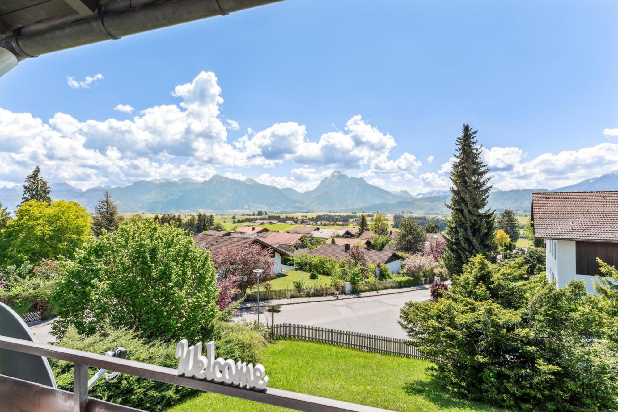 Neuschwanstein-Blick Apartment Fussen Bagian luar foto
