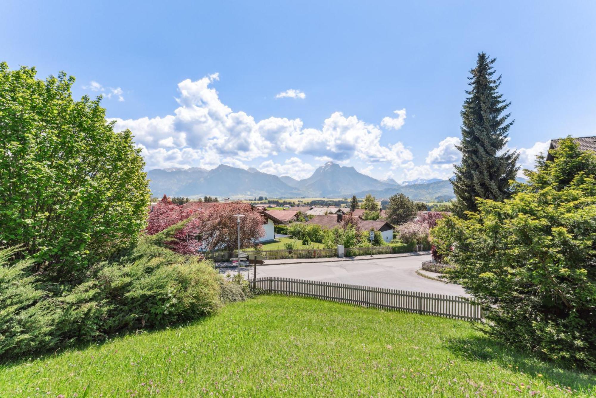 Neuschwanstein-Blick Apartment Fussen Bagian luar foto